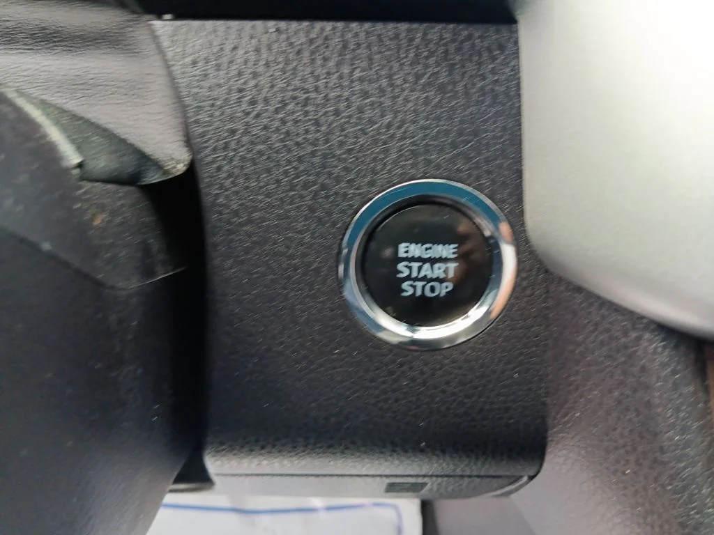 Used 2019 Midnight Black Metallic Toyota XLE image 20