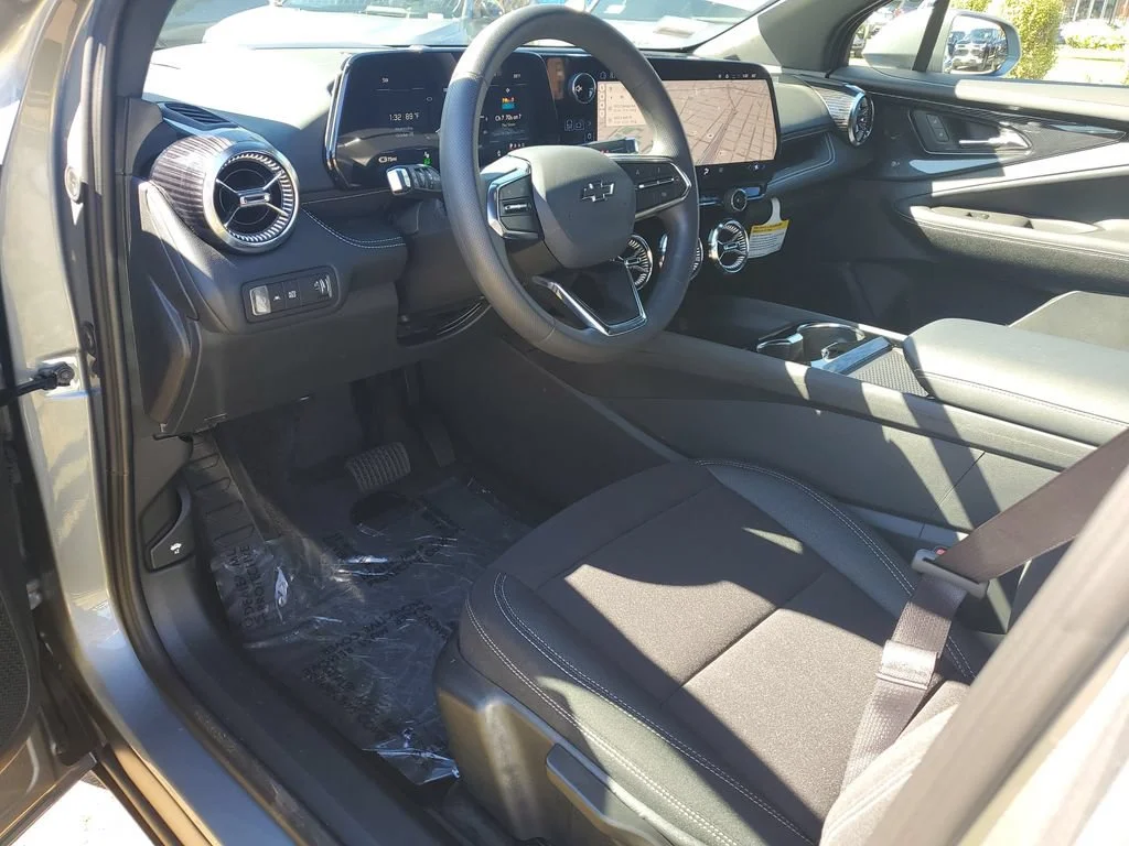 2026 Chevrolet Blazer EV LT - Photo 17
