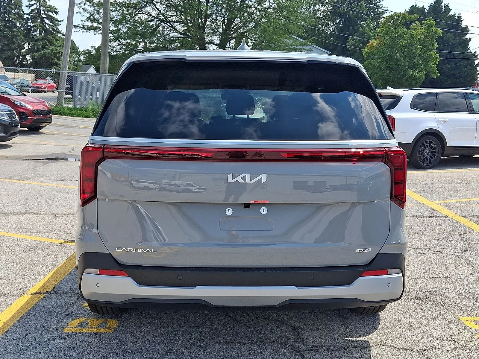 New 2027 Silver Kia LXS image 4
