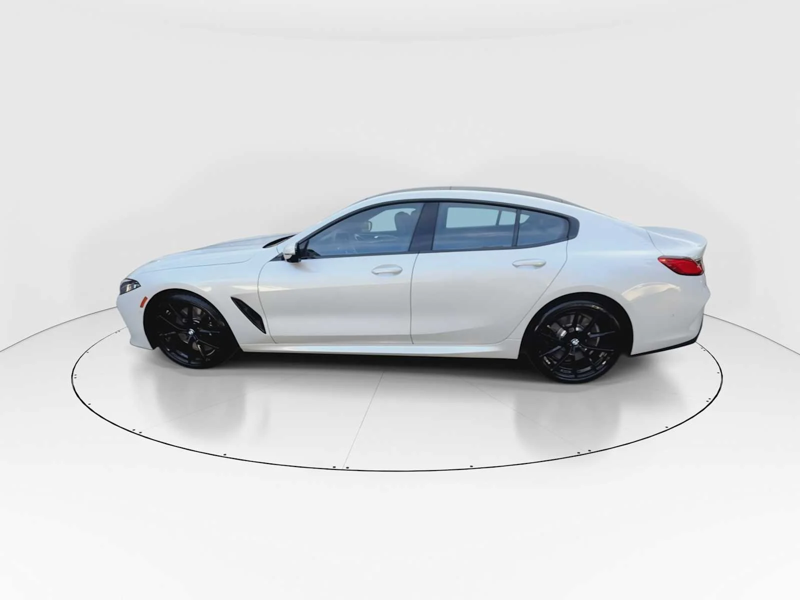 Used 2024 Mineral White Metallic BMW 840i image 5