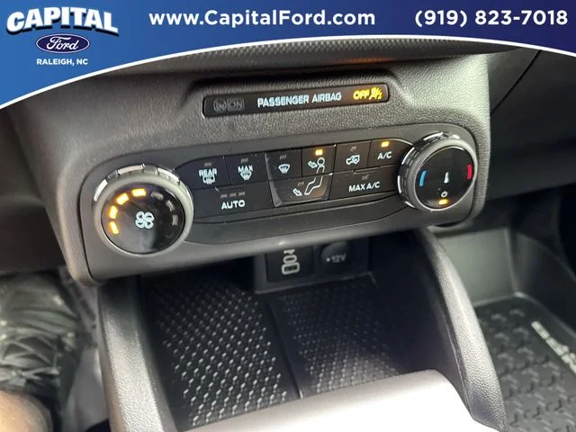 Used 2024 Blue Ford Free Wheeling image 28