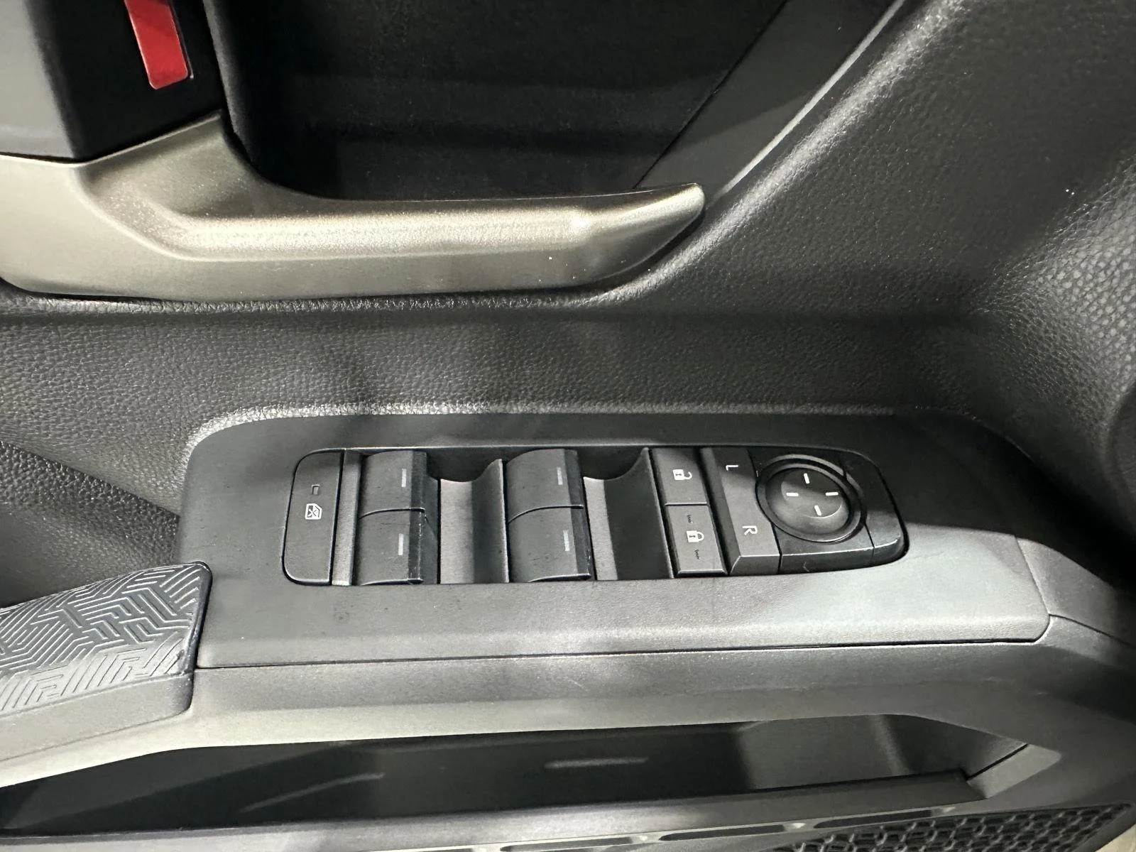 Used 2024 Bronze Oxide Toyota SR5 image 20