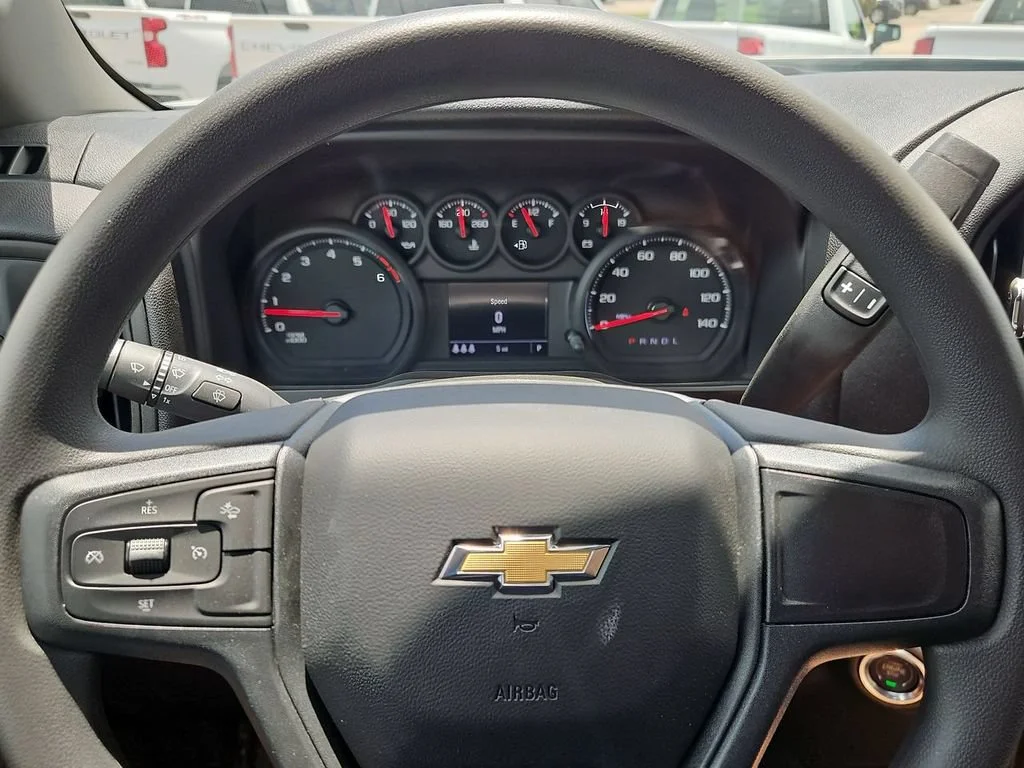 New 2026 Summit White Chevrolet WT image 15