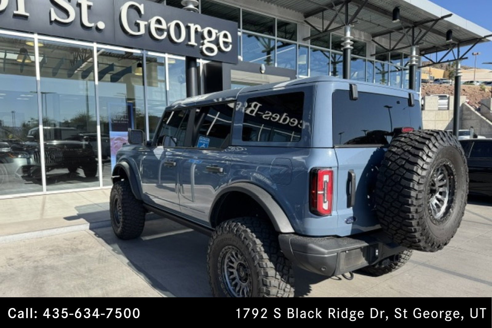 Used 2025 AZURE GRAY METALLIC Ford Badlands image 3