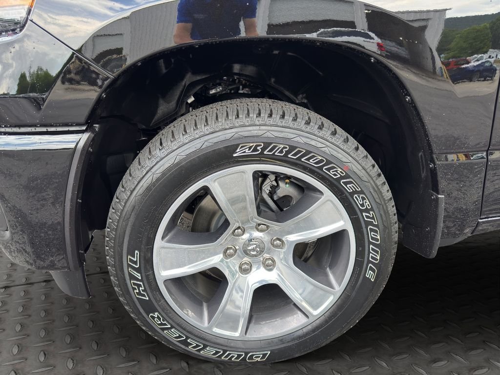 New 2026 Diamond Black Crystal Pearl-Coat Exterior Paint RAM Express image 14