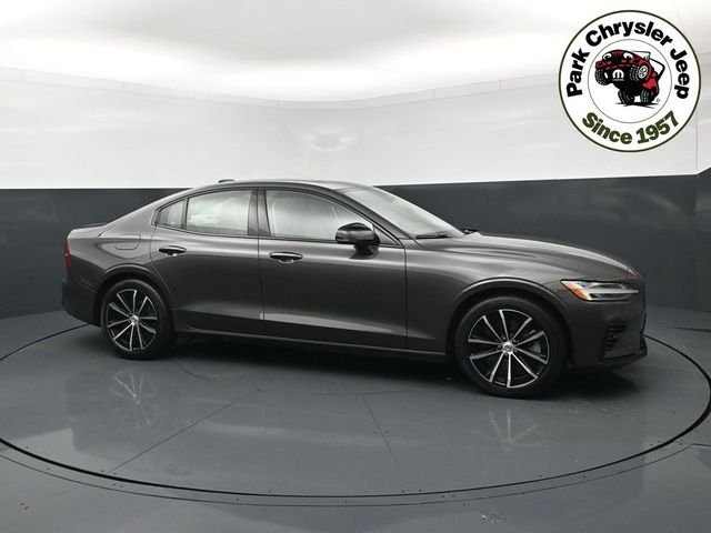 2024 Volvo S60 Recharge Plug-In Hybrid