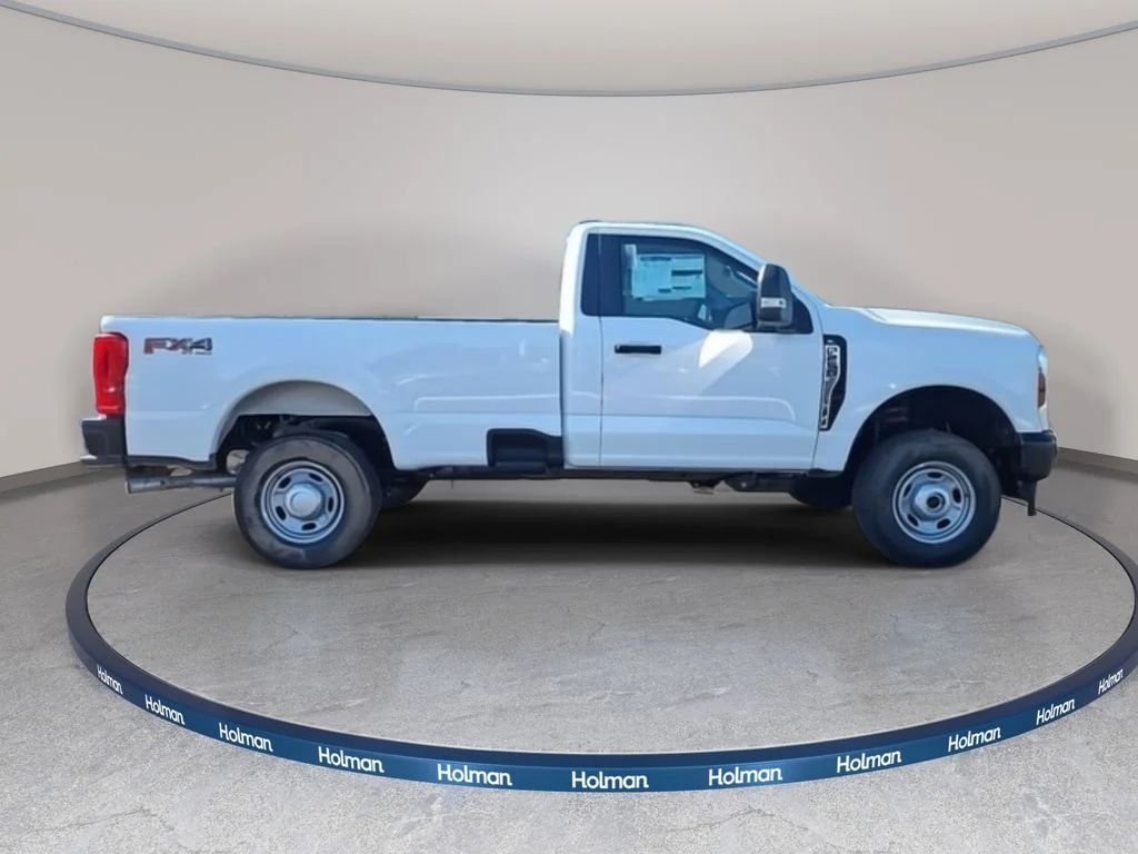 New 2026 Oxford White Ford XL image 3