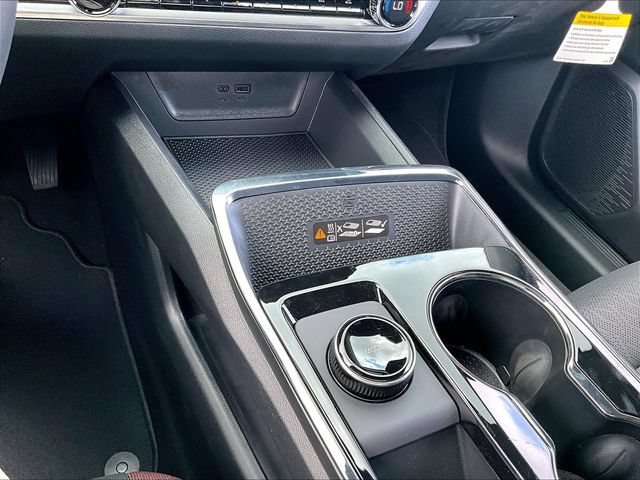 2027 Chevrolet Equinox RS - Photo 26