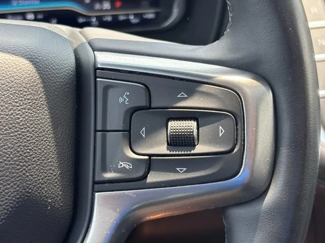 Used 2023 Summit White Chevrolet Z71 image 19