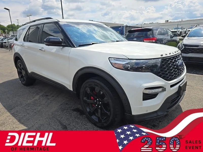 Used 2020 White Ford ST image 1
