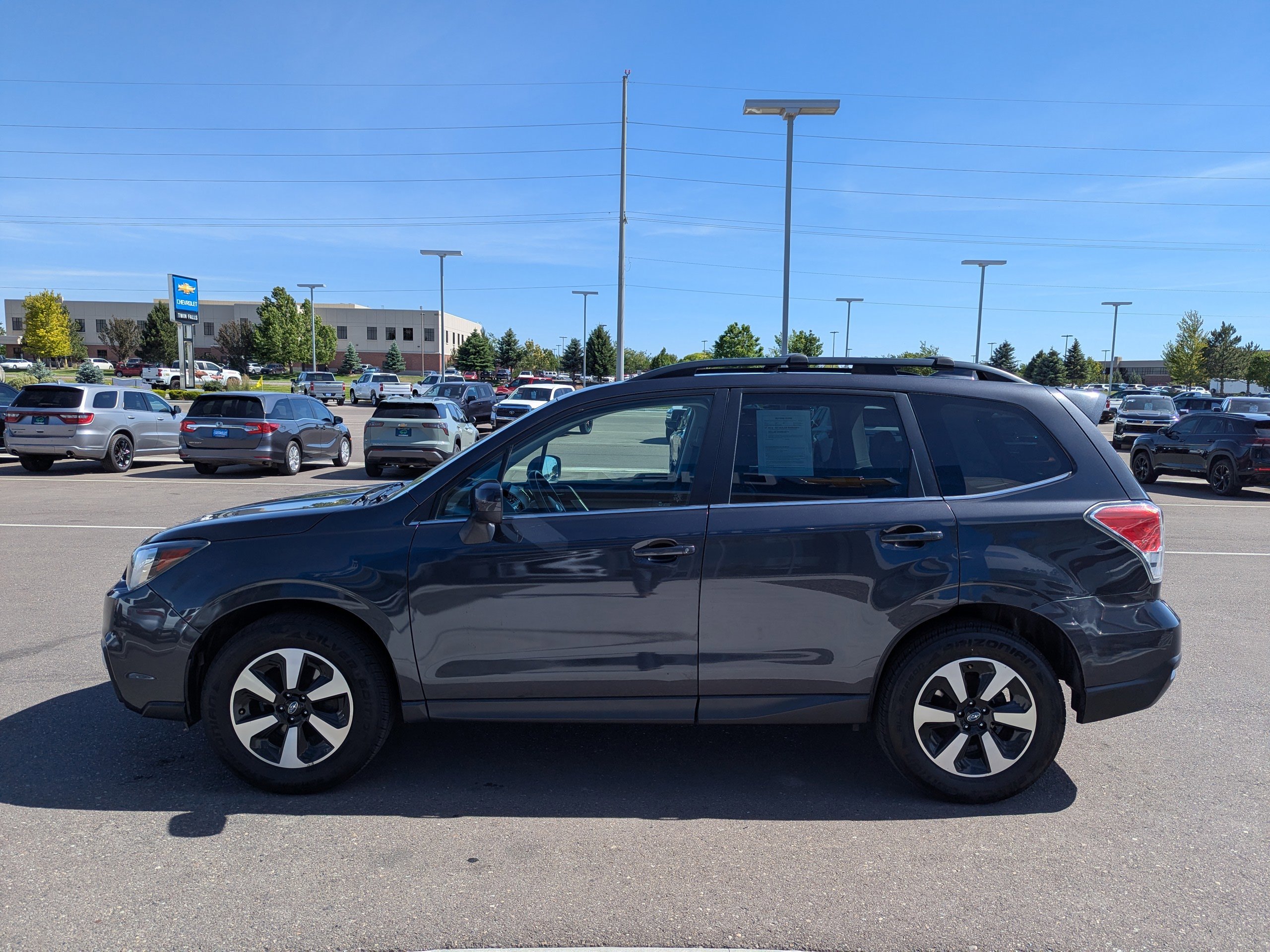 2017 Subaru Forester Limited - Photo 9