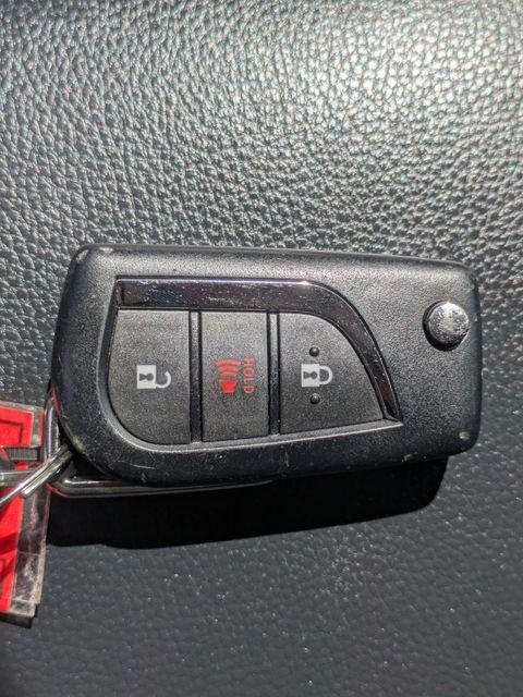 Used 2025 Silver Sky Metallic Toyota LE image 33