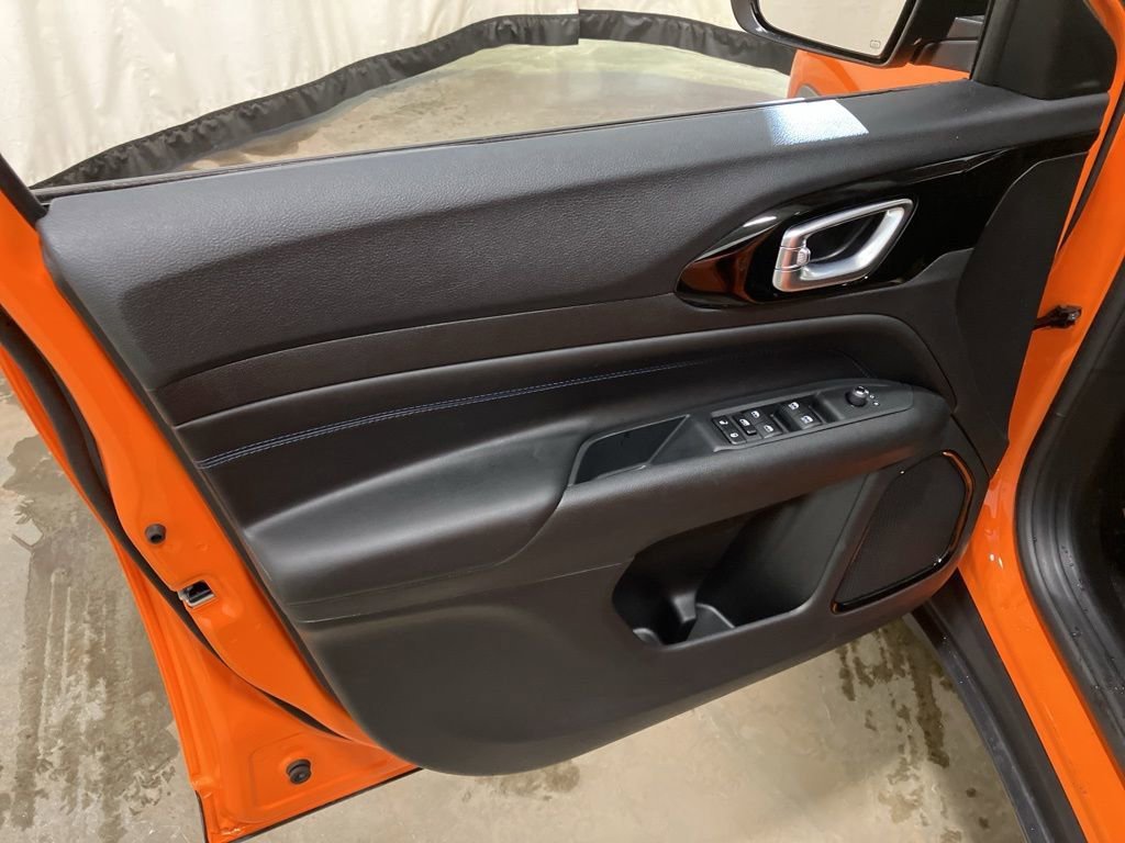 New 2026 Joose Exterior Paint Jeep Limited Altitude image 5