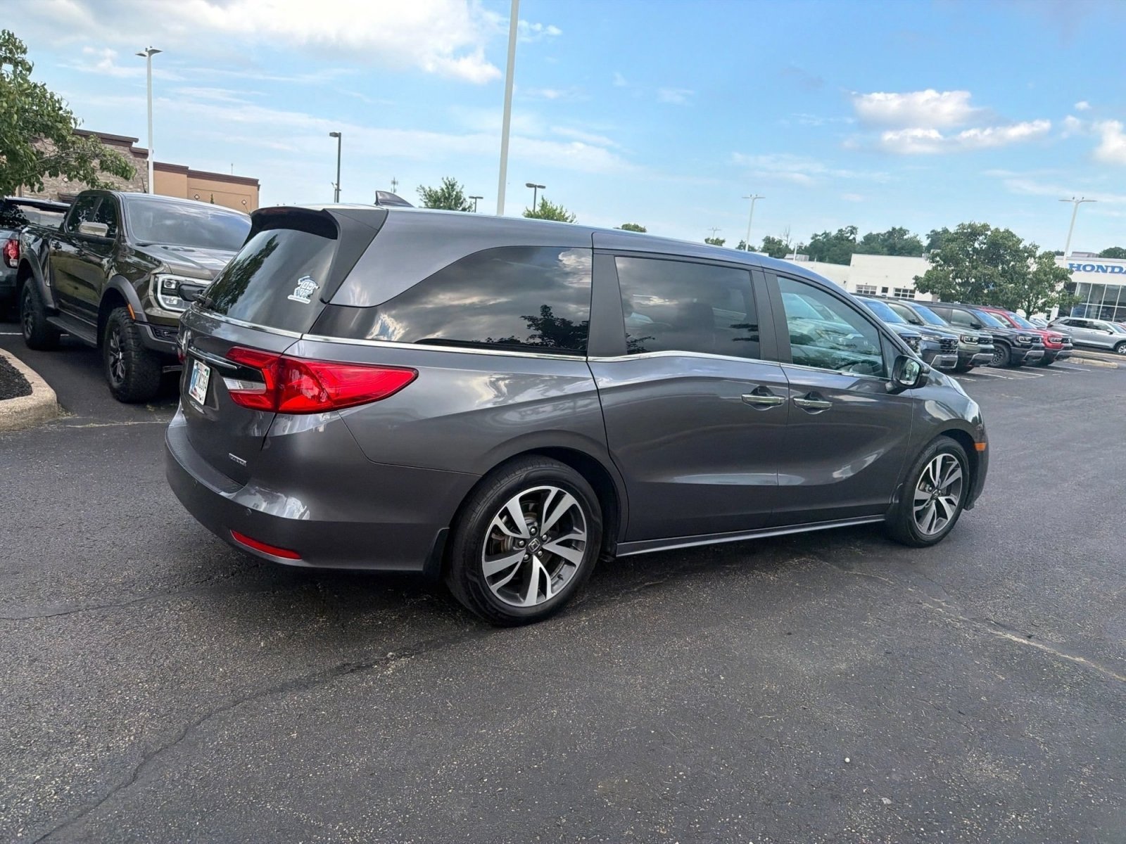 Certified Used 2023 Modern Steel Metallic Honda Touring image 13