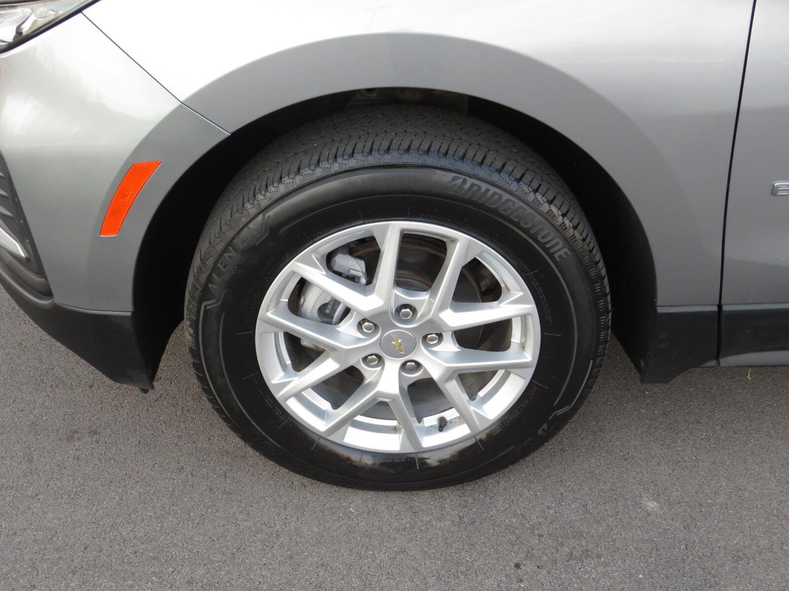 Used 2024 STERLING GRAY METALLIC Chevrolet  image 20