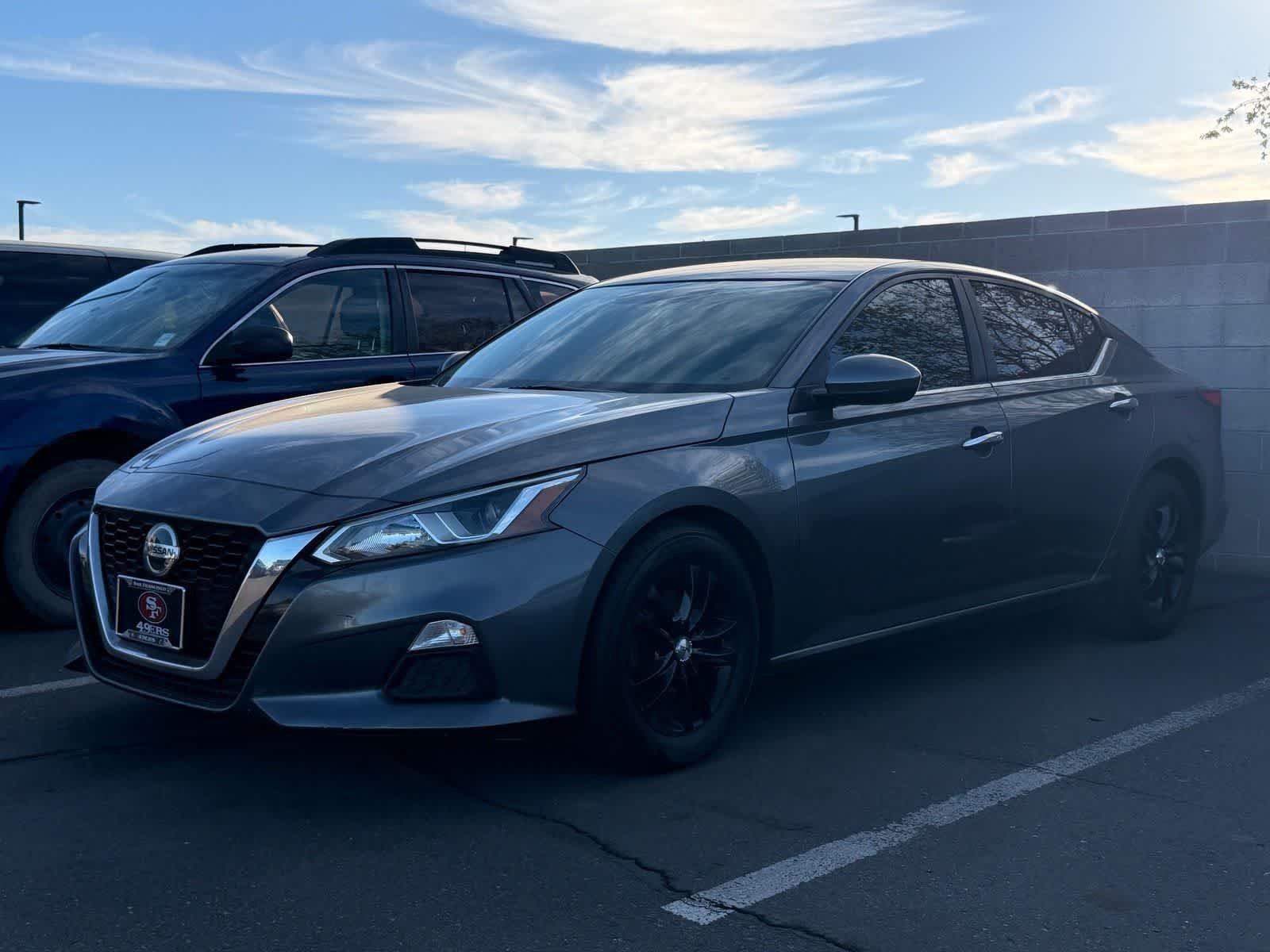 Used 2019 Gun Metallic Nissan 2.5 S image 2