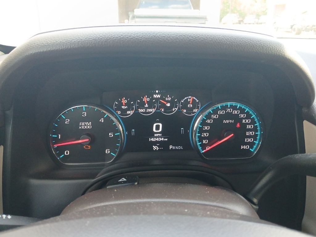 Used 2017 White GMC Denali image 16