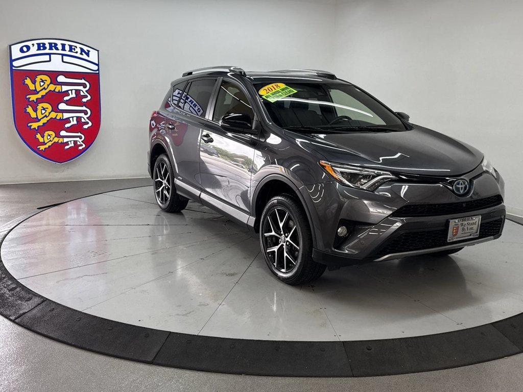 Used 2018 Magnetic Gray Metallic Toyota SE image 1