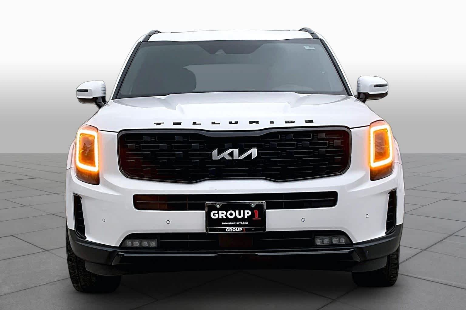 Used 2022 Glacial White Pearl Kia SX image 4