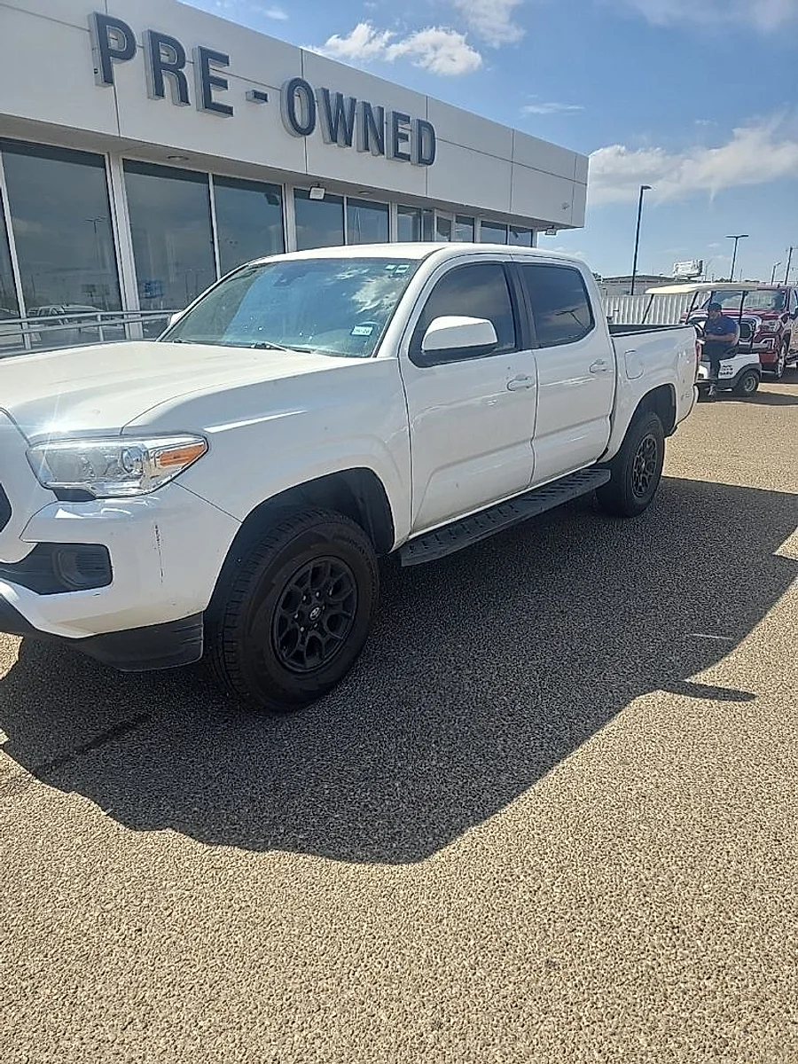 2021 Toyota Tacoma SR Double Cab 2WD 4-Cyl Auto Short Bed's photo