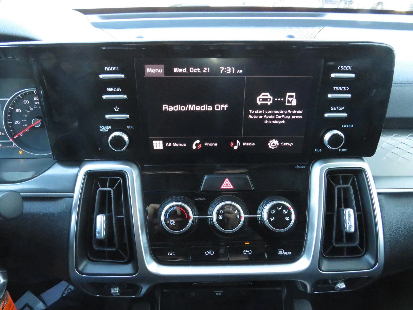 Used 2022 Gravity Gray Kia LX image 28