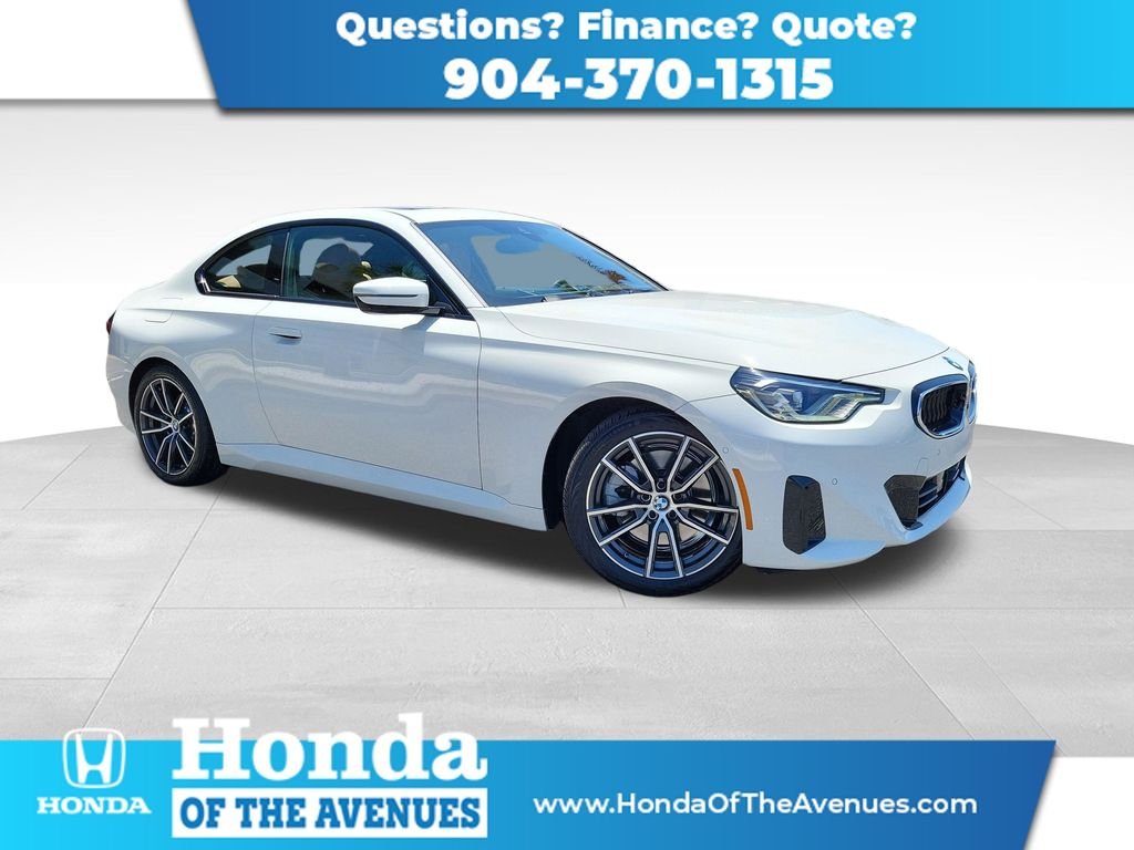 2023 BMW 2 Series 230i Coupe's photo