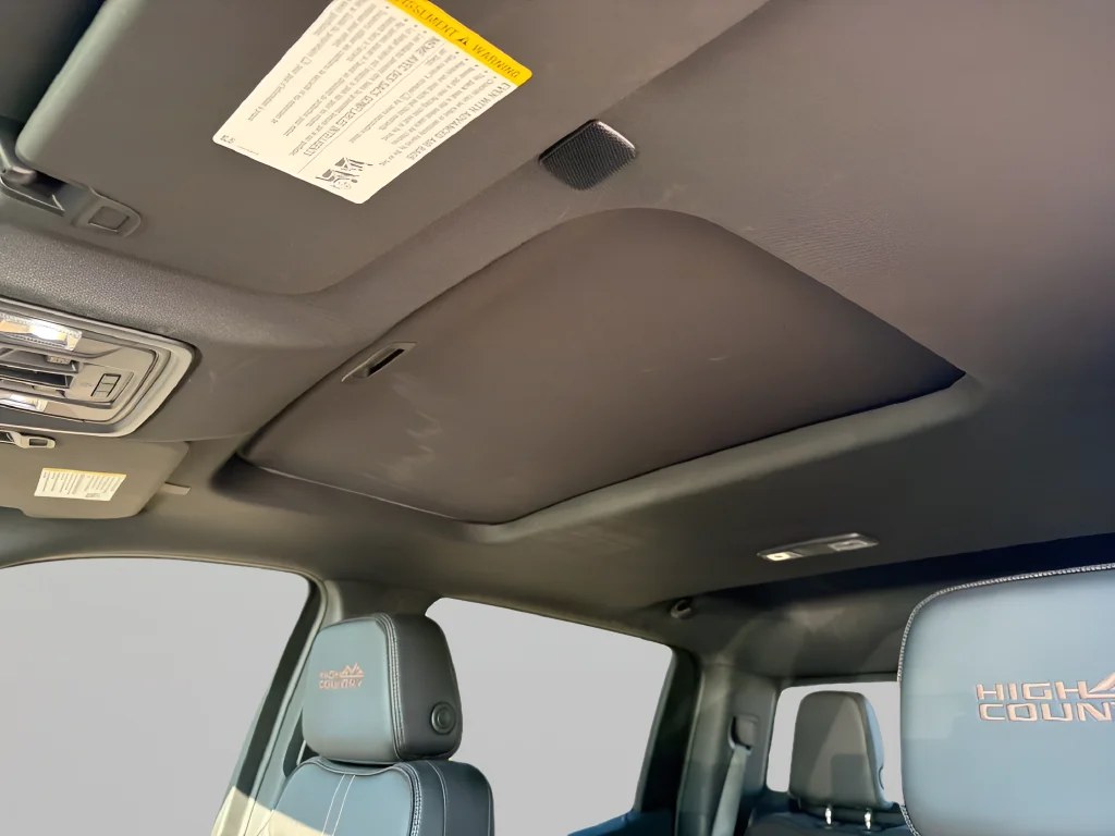 Used 2025 Black Chevrolet High Country image 28