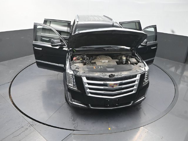 Used 2020 Black Cadillac Premium image 41