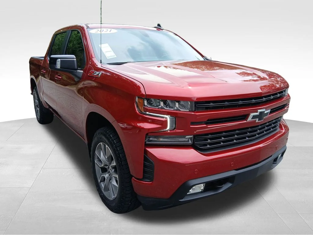 Used 2021 Red Chevrolet RST image 16
