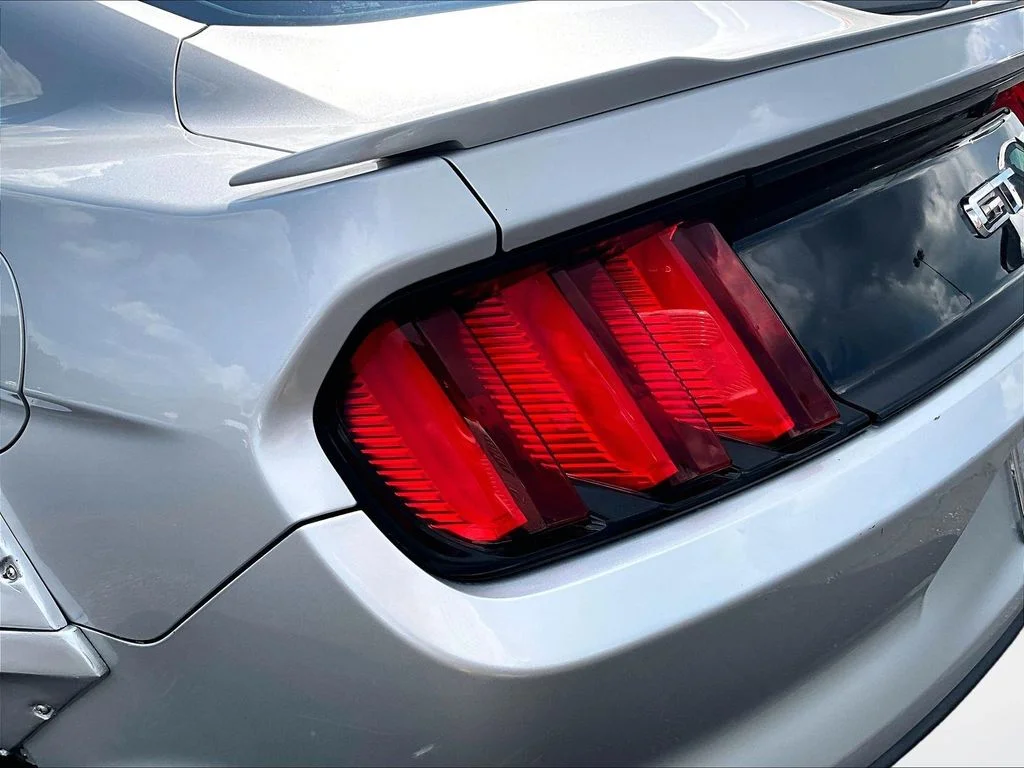 Used 2017 Silver Ford GT image 29