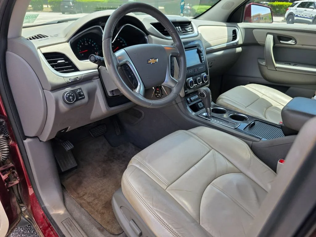 Used 2015 SIREN RED TINTCOAT Chevrolet LT image 11