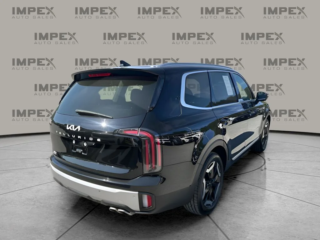 Used 2023 Black Kia EX image 5