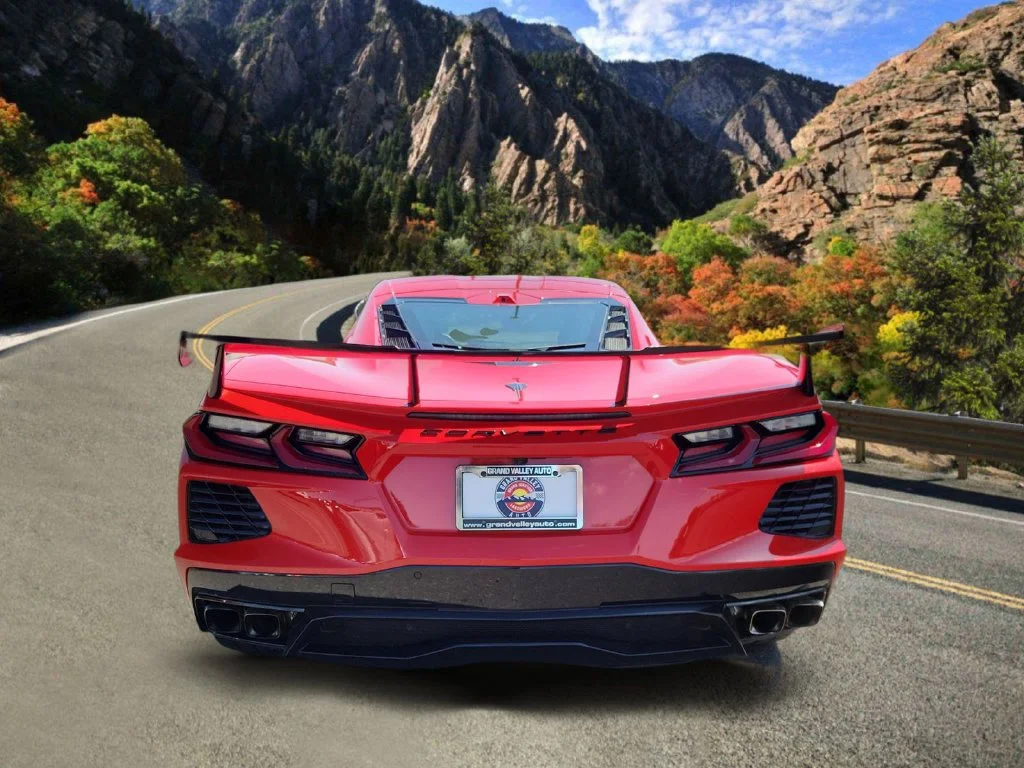 Used 2020 Red Chevrolet Stingray image 4