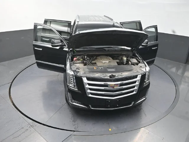 Used 2020 Black Cadillac Premium image 41