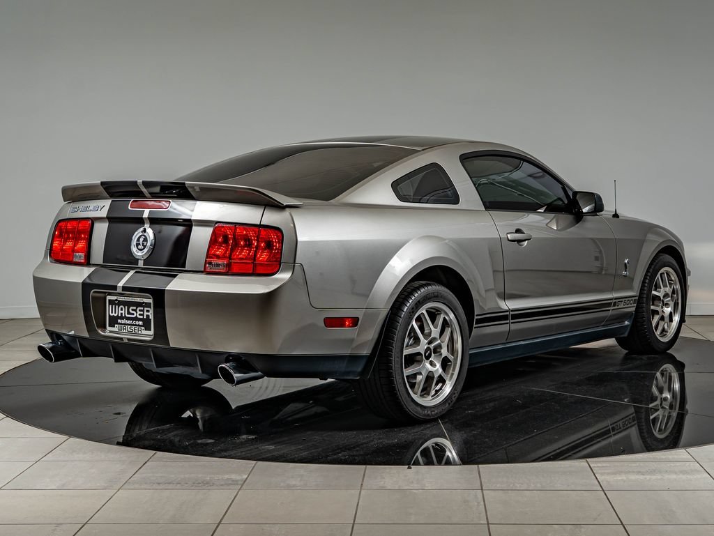 Used 2009 Vapor Silver Clearcoat Metallic Ford Shelby GT500 image 5