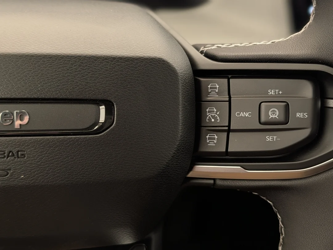 New 2026 Blue Jeep Laredo - - 4x4 - 1.6L Turbo Hybrid - Uconnect 5 w/ 12.3 Screen & More! image 18