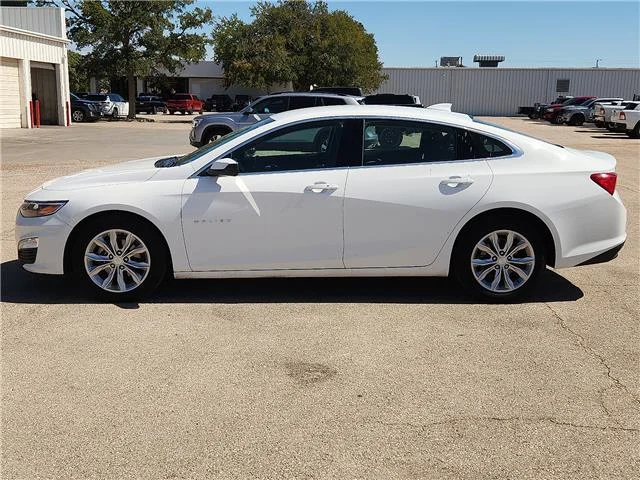 Used 2025 White Chevrolet 1LT image 2