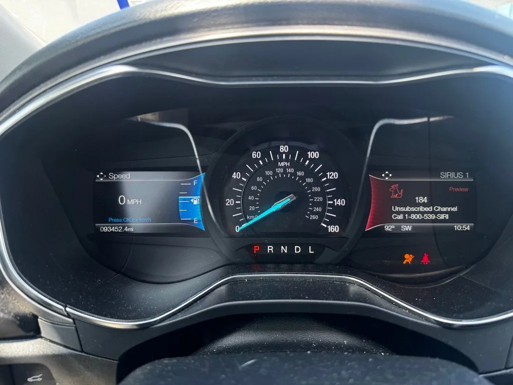 Used 2017 Silver Ford SE image 7