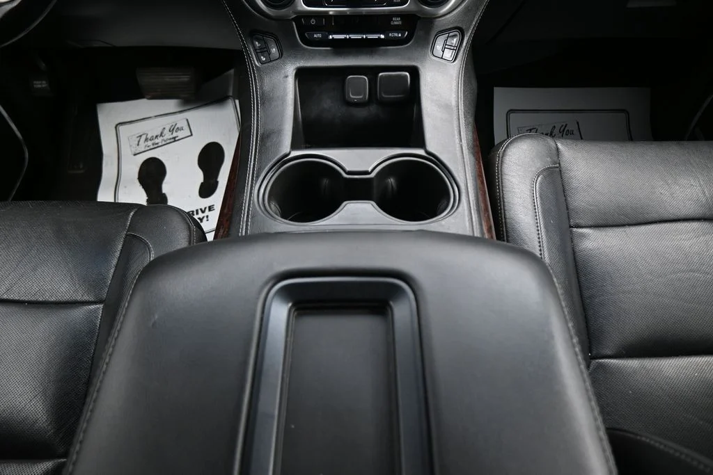 Used 2019 Black GMC SLT image 19
