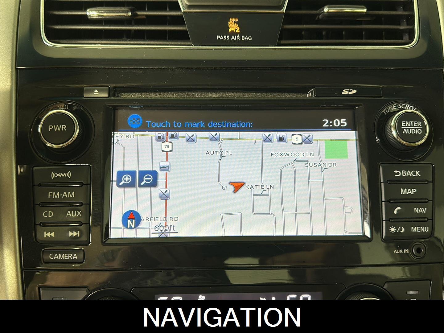 Used 2013 Pearl White Nissan 3.5 SL image 6