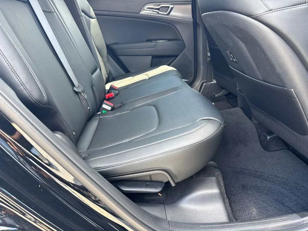 2025 Kia Sportage SX - Photo 15