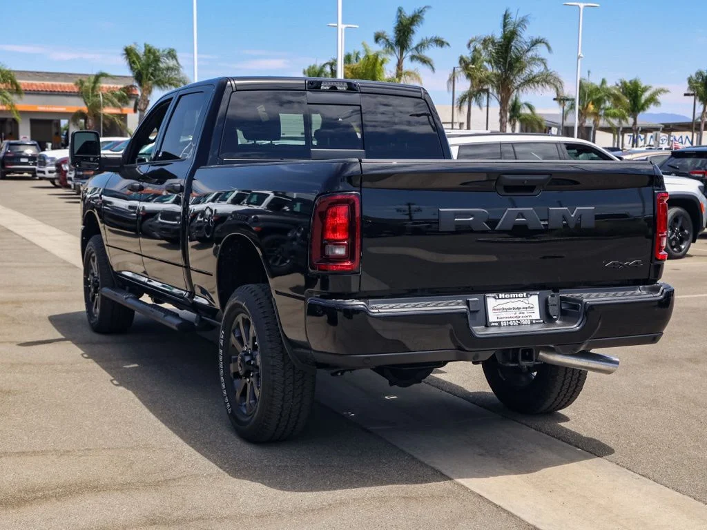 New 2026 Diamond Black Crystal Pearlcoat RAM  image 6