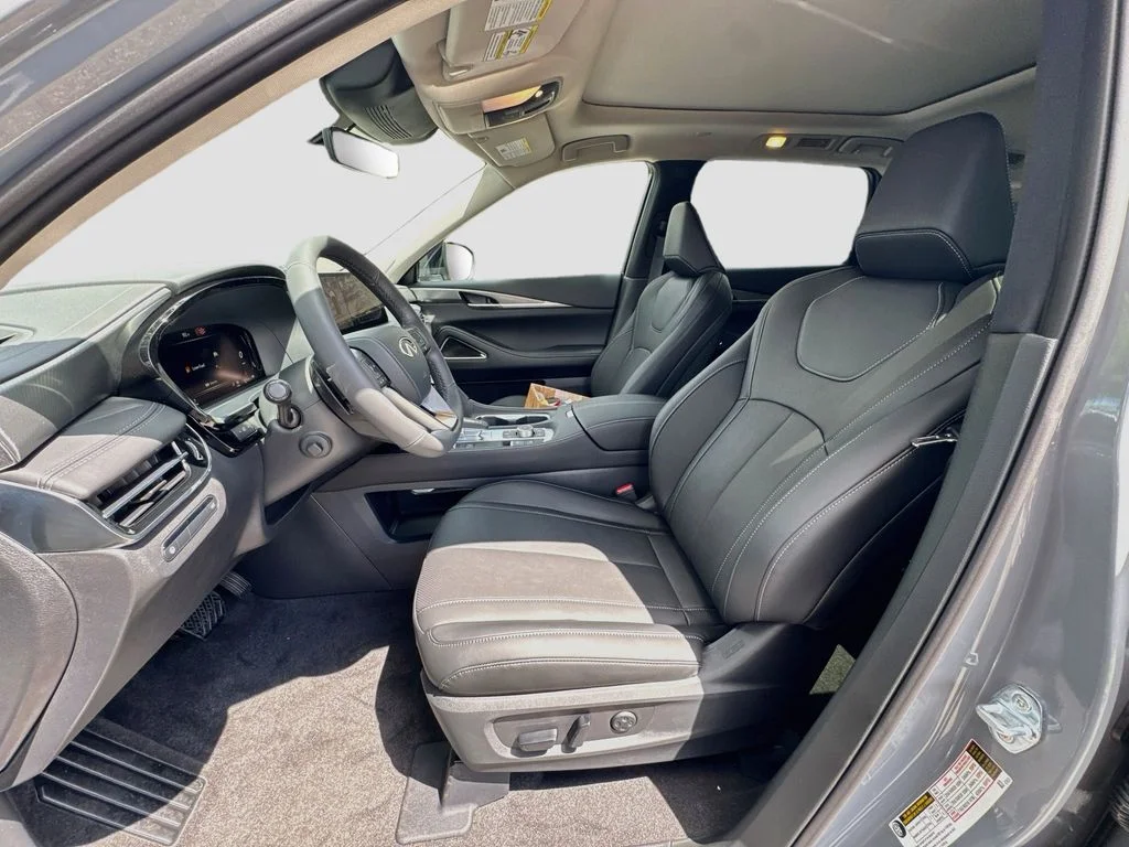 New 2027 HARBOR GRAY INFINITI Luxe FWD image 22