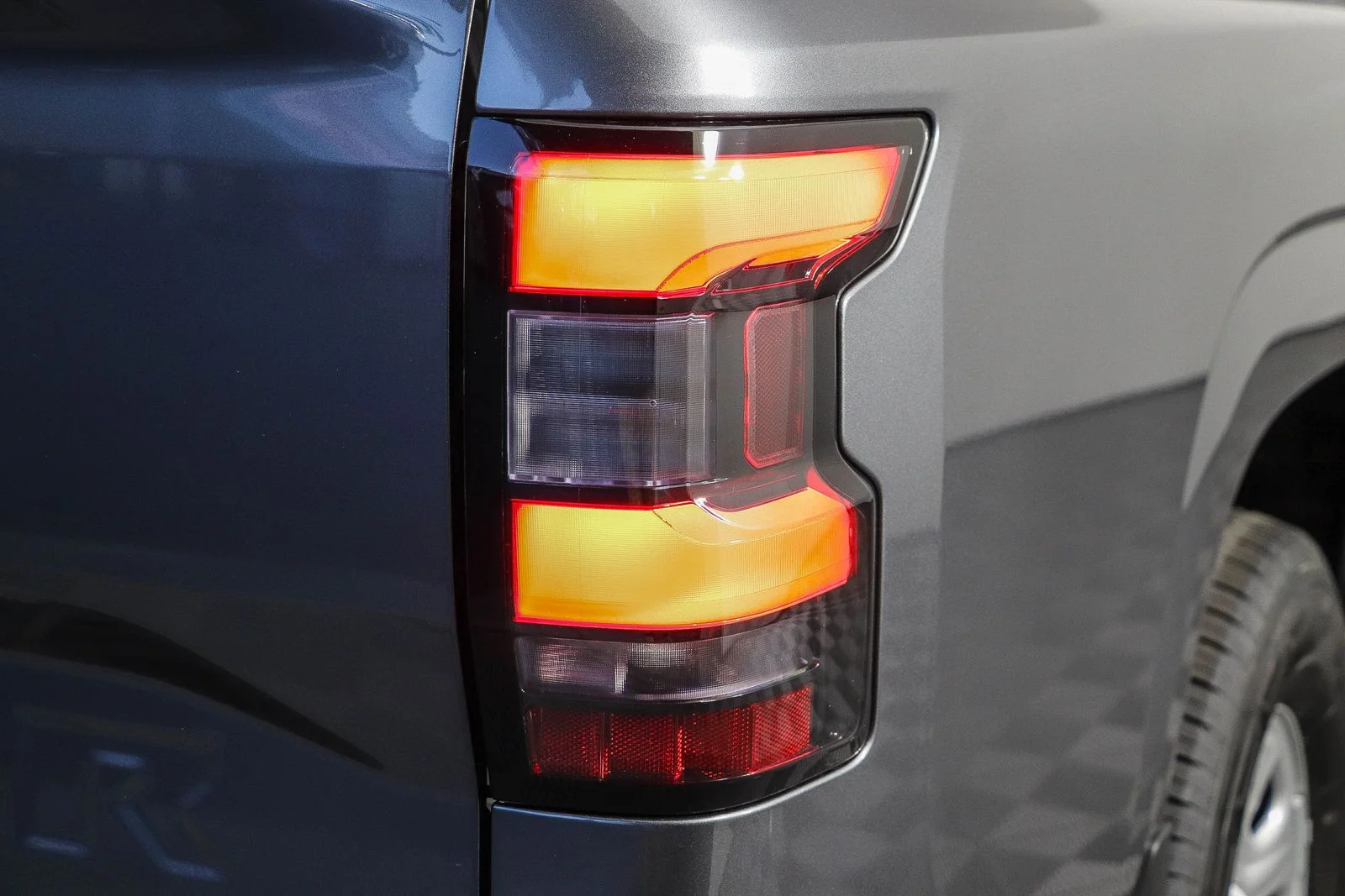 New 2027 Gray Nissan S image 9