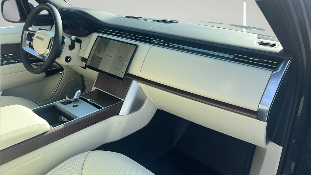 New 2026 Green Land Rover SE 7 Seats image 19