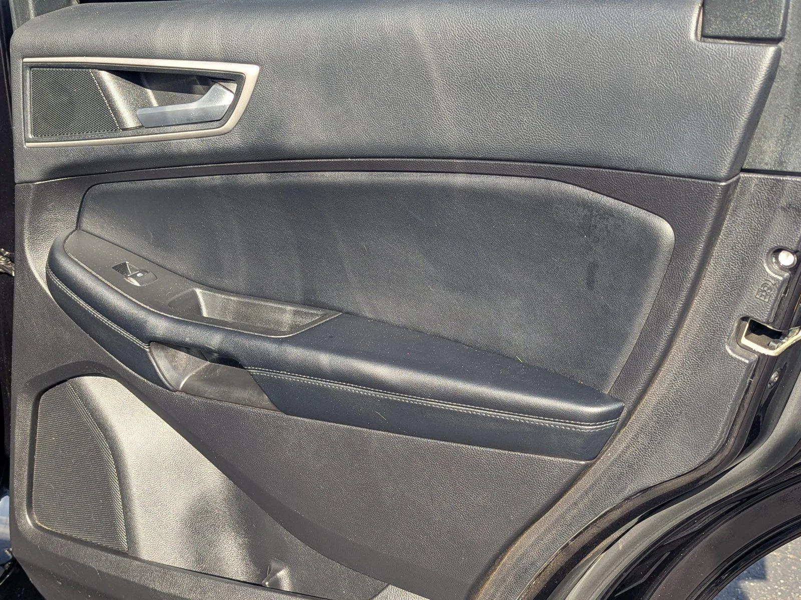 Used 2022 Agate Black Ford SEL image 34