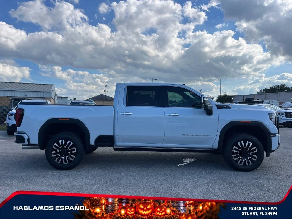New 2026 Glacier White Tricoat GMC Denali Ultimate image 8