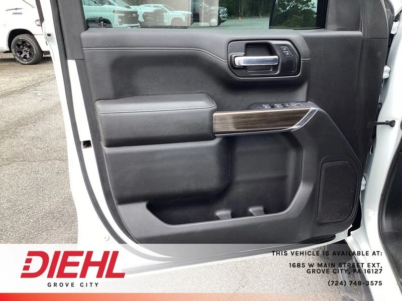 Used 2022 White Chevrolet RST image 19