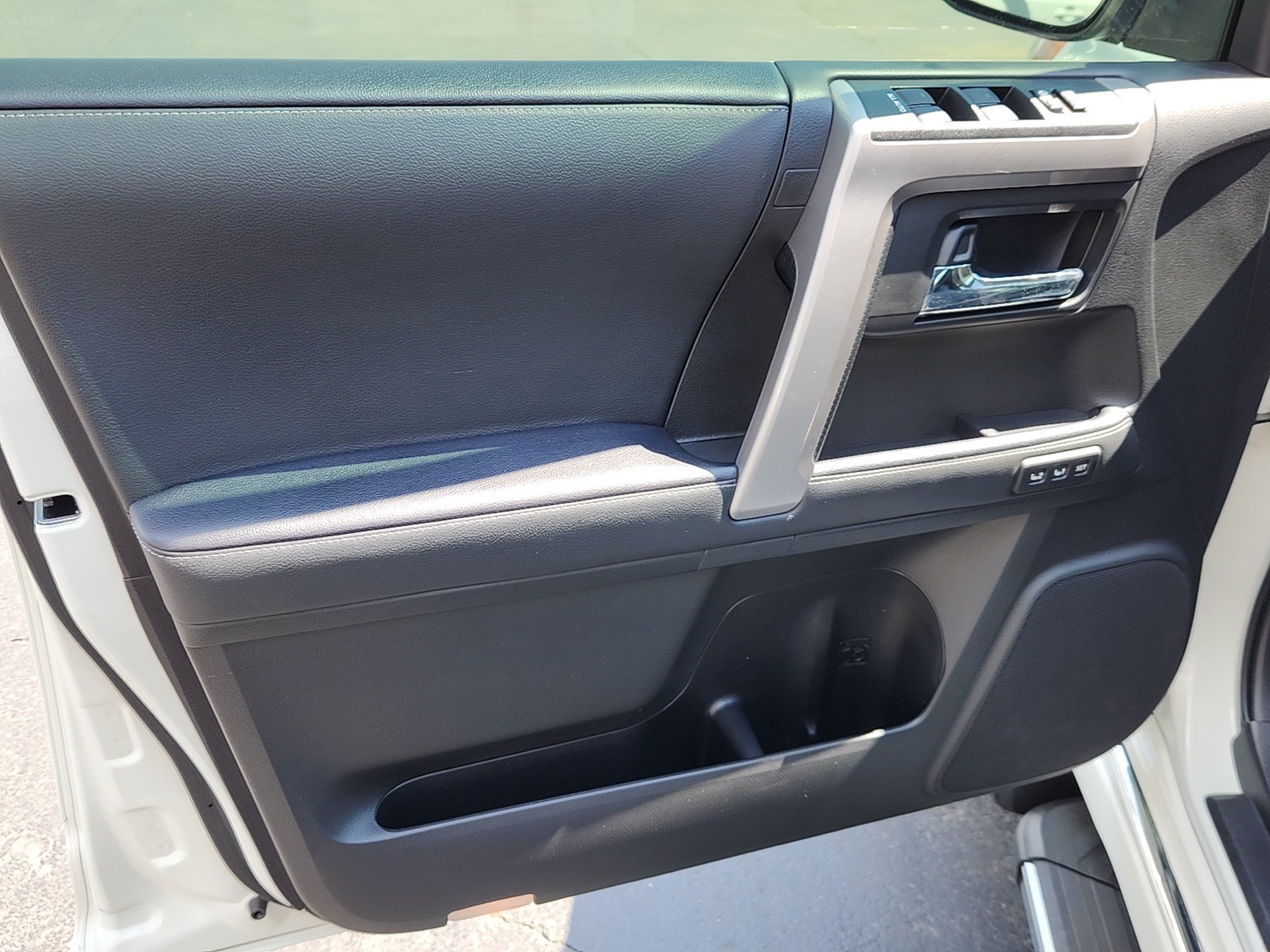 2021 Toyota 4Runner Limited - Photo 10
