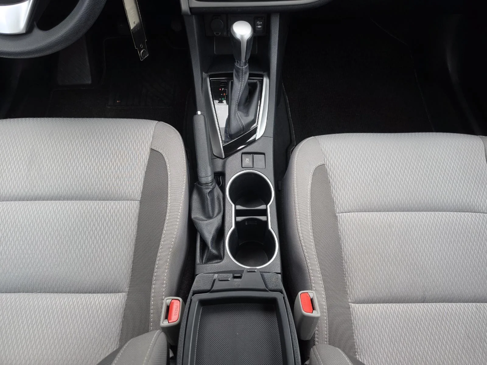 Certified Used 2017 Classic Silver Metallic Toyota LE image 22